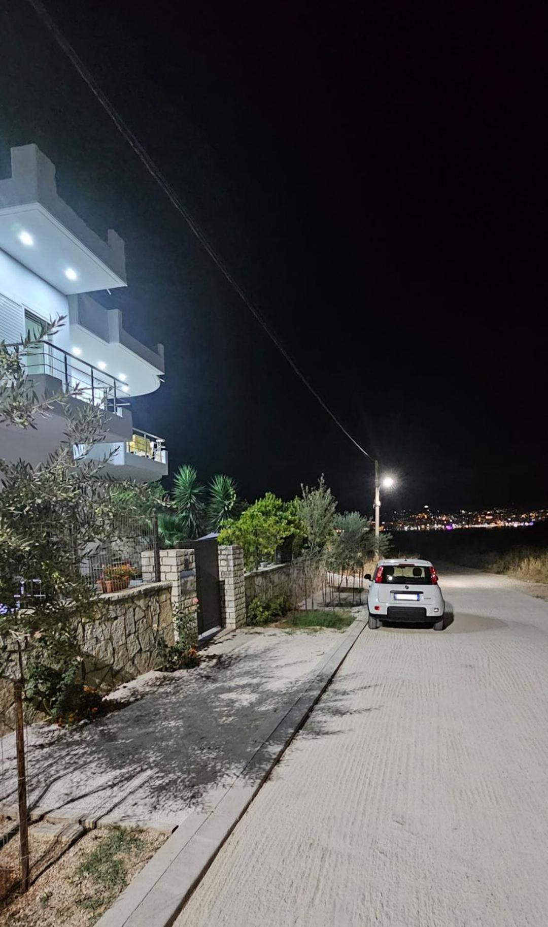 Blue Mare Apartments Саранда Экстерьер фото
